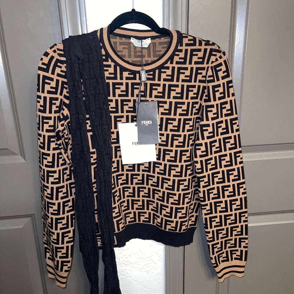 Fendi sweater